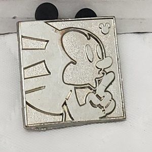Disney Pin Oswald the Lucky Rabbit